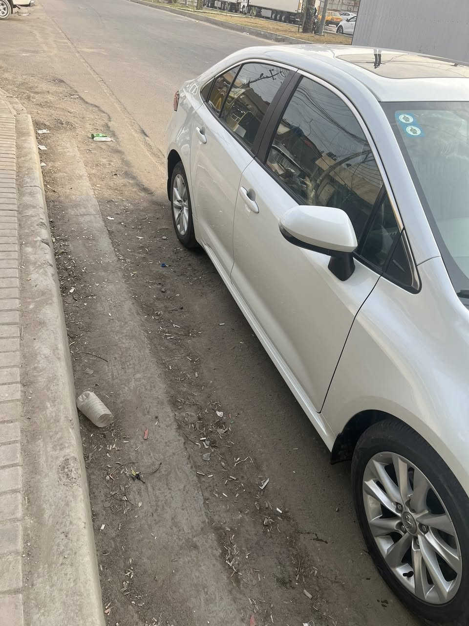 كورلا موديل 23 ساز ماشيه 62 رقم بغداد مكفوله ماعدا شخوط بالدعميات باسمي السعر 180 وبيه محال عنواني بغداد مدينه الصدر موبايل ***********
