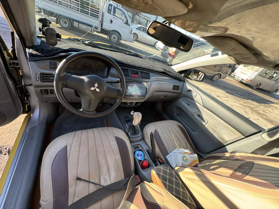 لانسر 2008 بغداد رقم انكليزي ب 75 ورقه
***********  مكينه 2000
