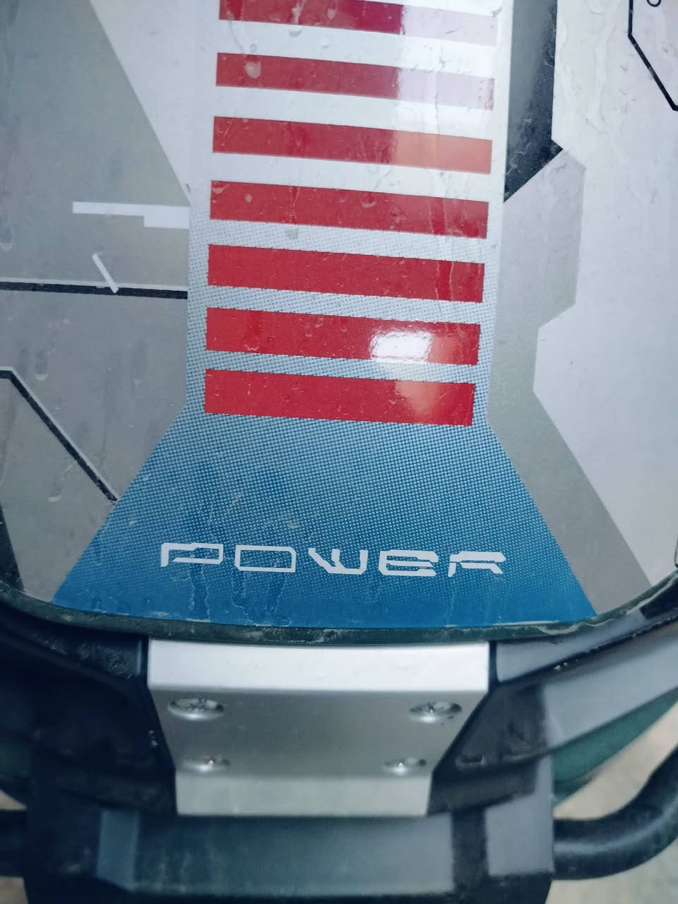 دراجة شحن البيع موديل 2025  سرعة 90حقيقي تمشيك 60 كليو بشحنة وحدة نظيفة ماشية قليل سعر 900الف بيهة مجال قليل مكاني بغداد فلكة حي النصر
 الهاتف ***********
