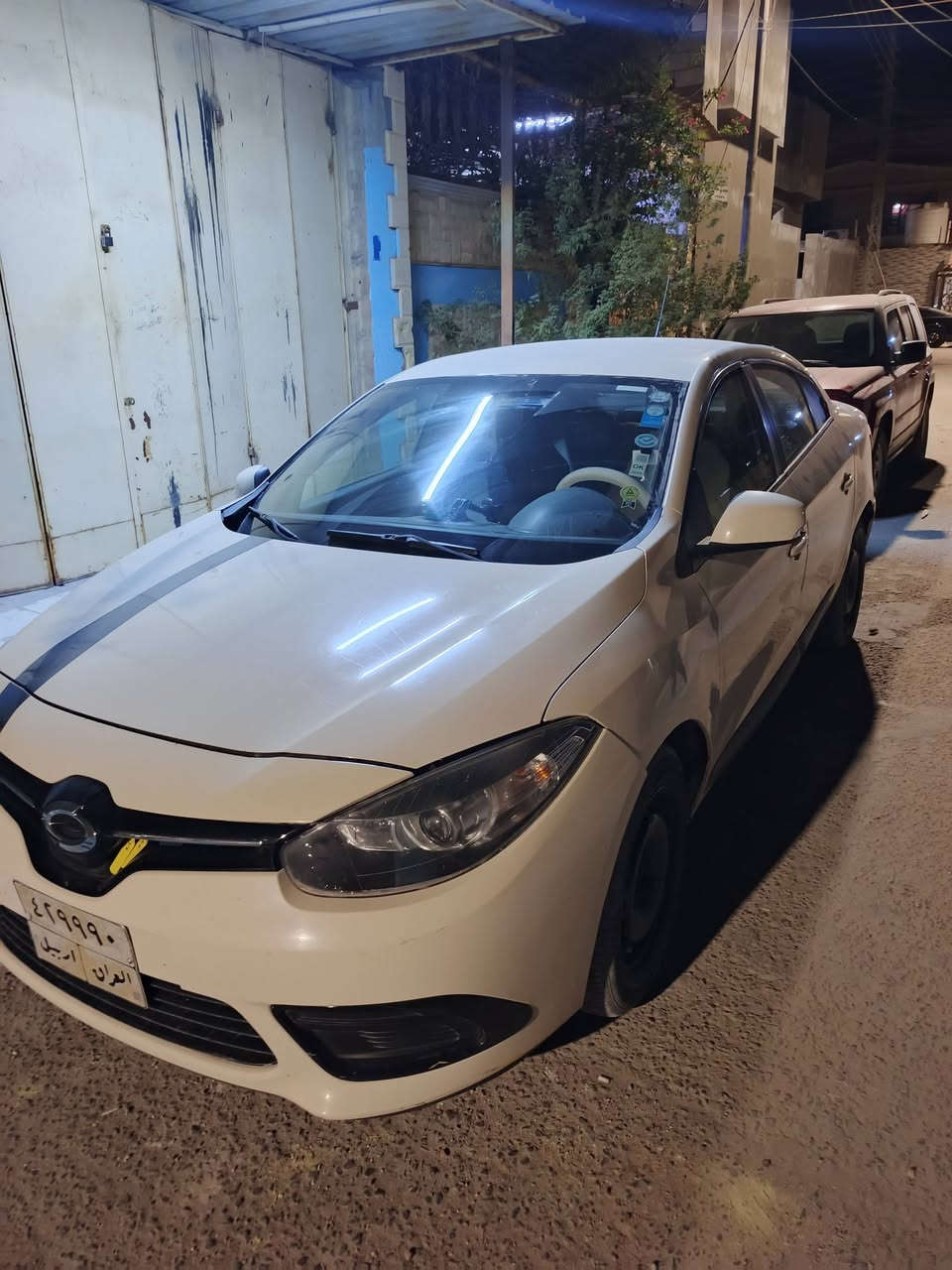 رينو فلاونس 2016 مكينه نسيان سني بلادي سياره نضيفه نقصها فقط حداديه اماميه دواخلها نضيفه سعر 75 وبيها مجال 
رقم ***********بي واتساب واتصال موجود دأما
