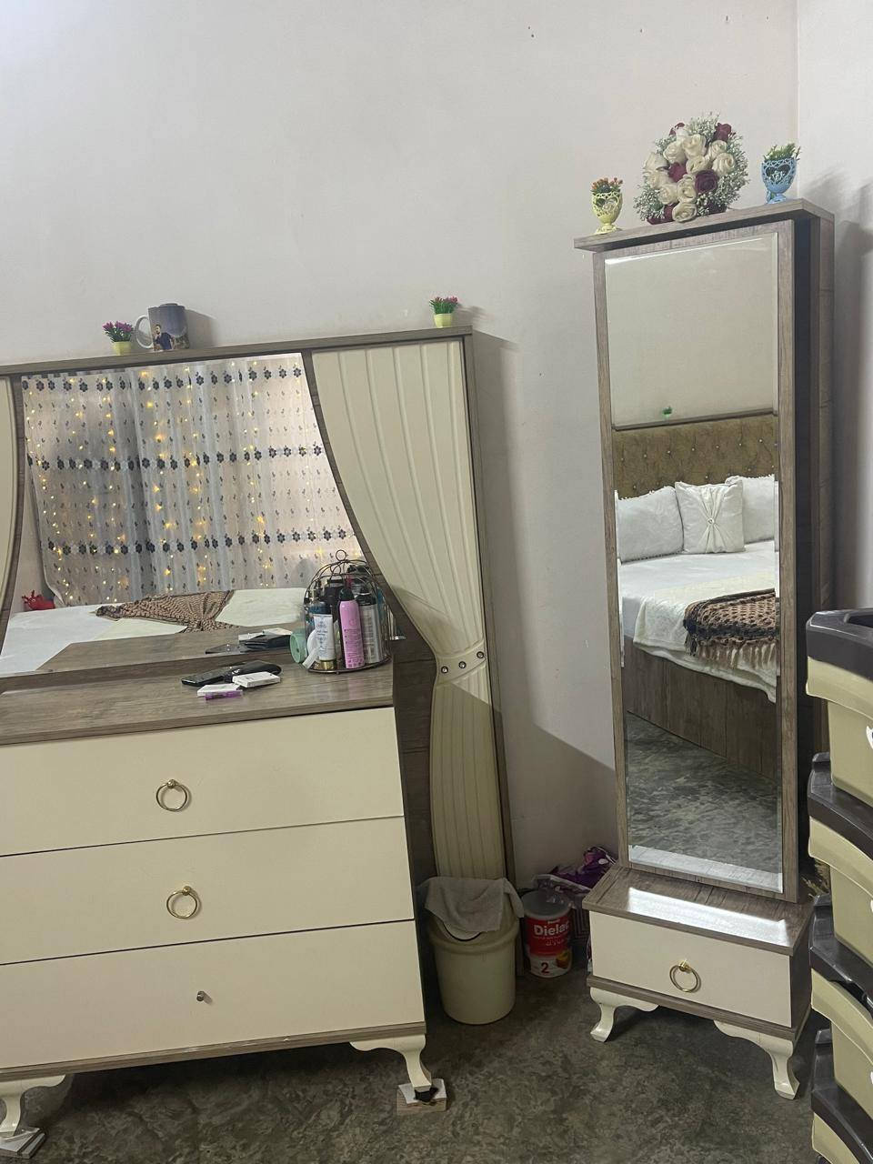 غرف نوم لبيع مستعمل 6قطع كلش نضيف سعر 425,وبيه مجال شراي يجي خاص


**إذا كنت صاحب هذا الإعلان وتريد حذفه لأي سبب، رجاءا أرسل رسالة إلى الدعم الفني**