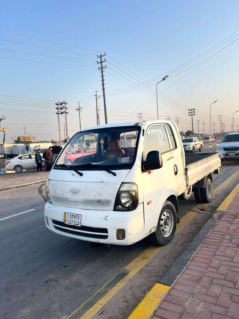 السلام عليكم كيه لبيع موديل 2013 رقم بصره مشروع وطني تحويل مباشر جاهزه مكينه وكير  وشاصي كهربايات شغاله مكان السياره بصره سعر 75 رقم شاصي واضح 
***********
