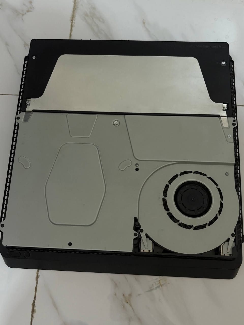 بلي 4 سلم اونلاين ذاكره 500 كامل ملحقات لا مفتوح ولا مصلح مستعمل قليل ويا جويستك اضافي ويه الگفرات ملاتهن ويا ups  850VA  السعر 300 الف و بي مجال بسيط
مكاني بابل 

 واتساب  ***********
