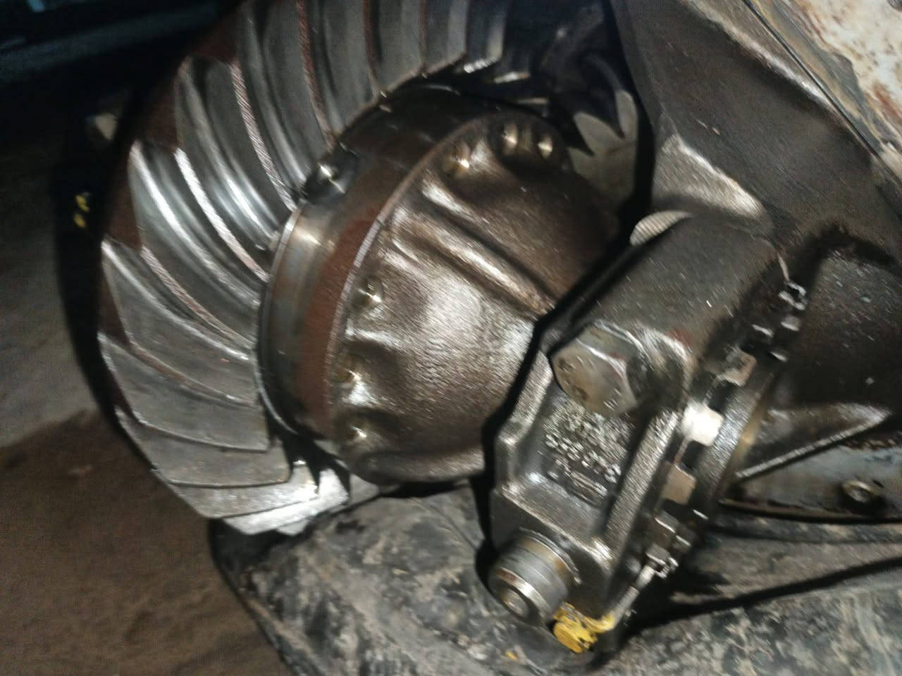 السلام عليكم
للبيع جعمقه اكسل اقجم 18 بعدها وضع شركه 
السعر 600 ألف وبيها مجال 

للاستفسار اتصل, ***********
