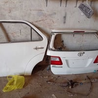 يوجد غراض فور چنر تفصيخ مع بيبان مع الجنطه الخلفيه لون ابيض بلادي كلش ...