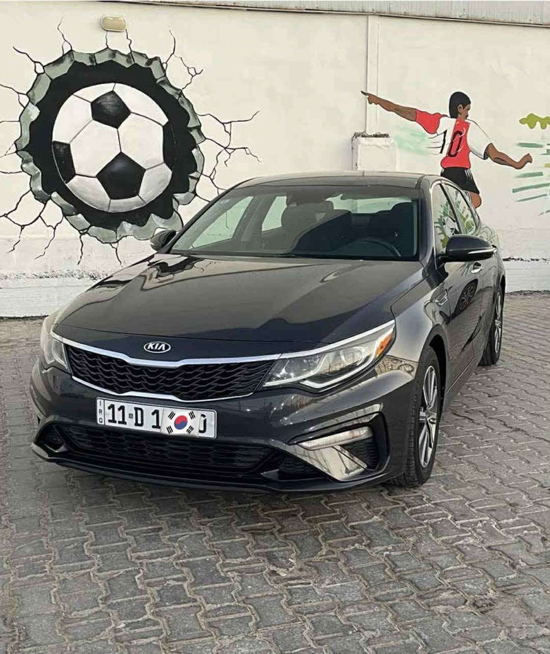 السلام عليكم ورحمة الله وبركاته
كيا اوبتما موديل 2019 وارد امريكي رقمها بغداد الرقم الدولي الجديد 

مواصفاتها FE تحكمات ستيرن كروز سرعه شاشه جبيره اصليه كاميرا خلفيه رادار امامي رادار جانبي تحديد مسار امامي قياده اليه 

ومواصفات الاوبتما المعروفه

ماشيه 100 الف

مكينه 2400 شرط مامفتوحه لا هيه ولا الكير فقط مبدل واشر مال قبق واشر مال كيس 

وشرط الفحص

حادث السياره شخط بهلال الجاملغ الخلفي والباب ومصبوغات

حتى الدعاميه الاماميه والخلفيه بدون صبغ

بيها طعجه مال تحميل ومسويها بلكصه

السياره غير هذا مكفوله حتى من البارد ومن الفتح 

تبريد شغال تدفئه شغاله صدر امامي خلفي جديد 

ماناقصها اي شي وتجي وتفحص ان شاء الله صارلها عدنه خمس سنوات

عنوان السياره بغداد العامريه 

سعر السياره 140 

***********
