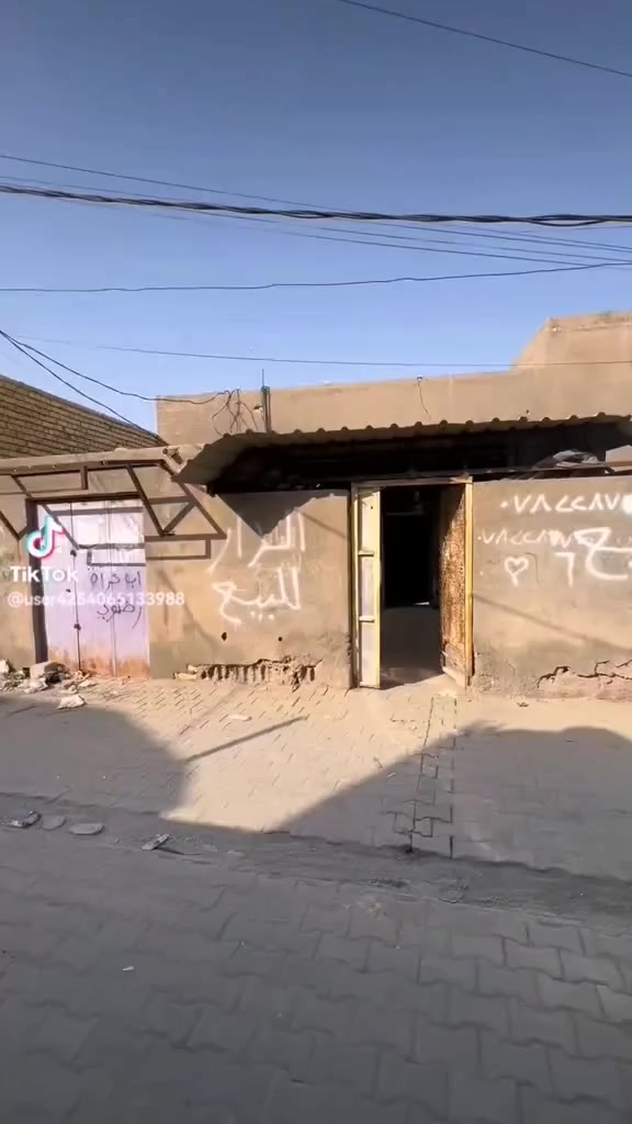 بيت سماوه منطقه سبعه نيسان قرار محكمه زراعي مساحه 150 يحتوي البيت علا محل غرفتين ومطبخ وصحيات وهول وطارمه جبيره التواصل *********** علا هاذه الرقم اتصل اتصل على هذا الرقم السعر22 للبيع السماوه اتصال للبيع  السماوه اتصال للبيع تواصل ويانا على هذا الرقم مستعجل اريد أبيع بيه مجال كلش استفسار على رقم بيع مستعجل
