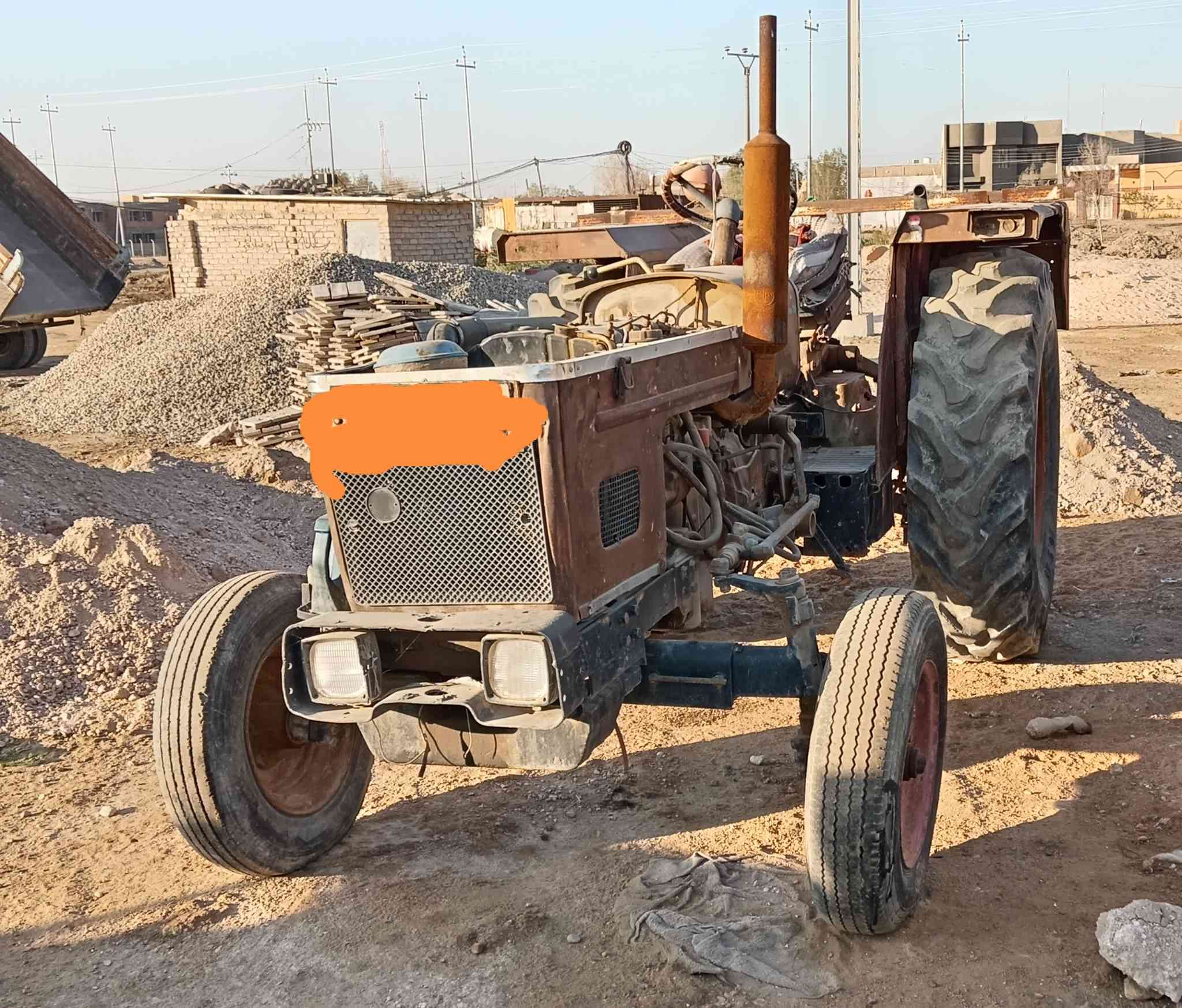 ساحبه عنتر نظيفه للبيع سعر مناسب المكان ديوانيه قضاء الشنافيه للتواصل ***********
