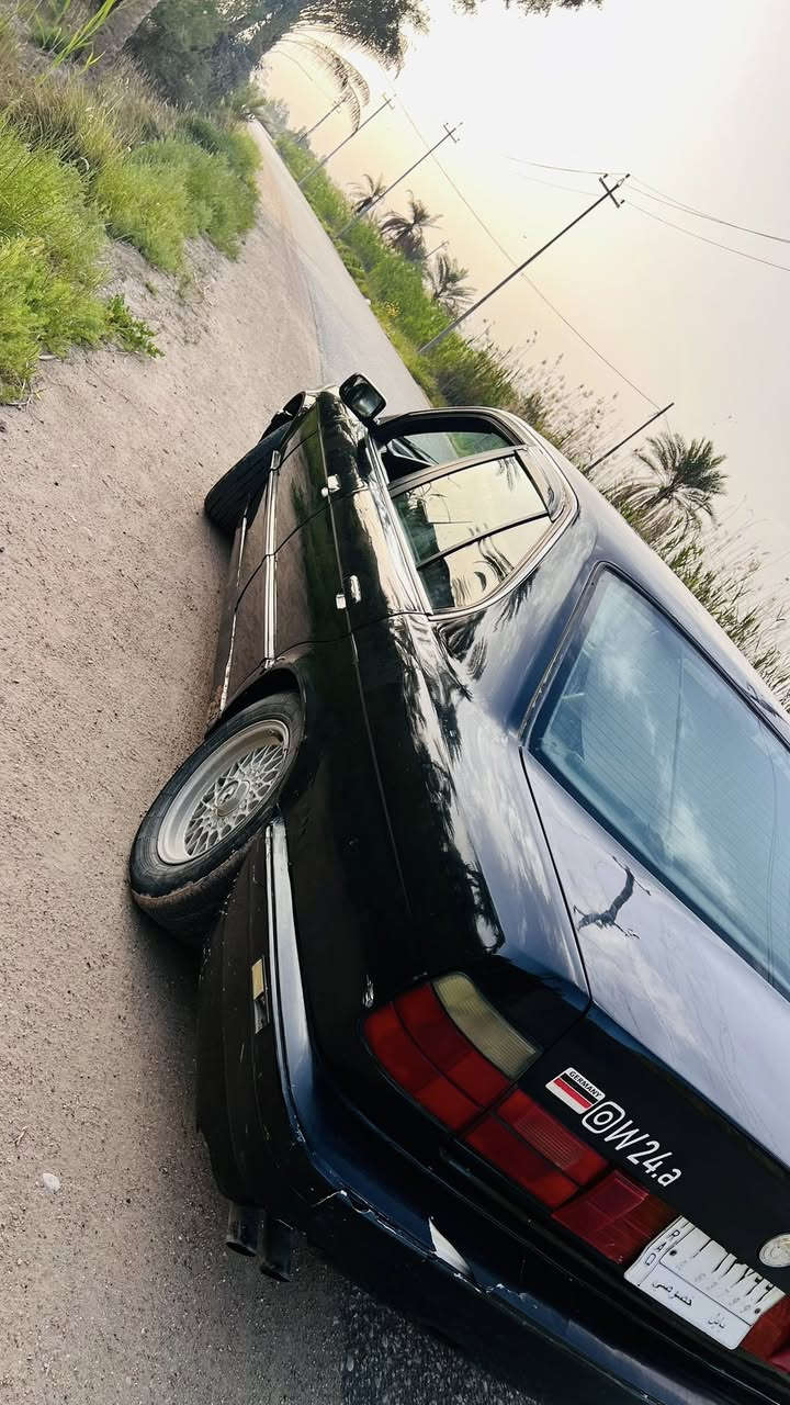 مستعجل ع البيع
بي ام 535 حاطلها محرك مسكر عدل 

الكير كايم 

كهربائيات شغاله 

تبريد شغال ثلج يريد روله 

محرك مكفول من التنقيص والتبخير

مكانها كربلاء

اريدها ب32 وبيها مجال 

موجود واتساب وفيس وع الخط ***********

