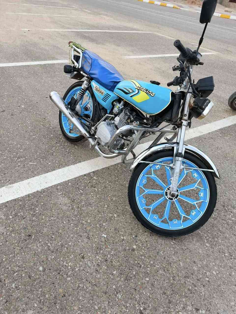 سلام عليكم  للبيع موطور ايراني موديل 2021  محرك وكير شرط كهربائياتة كاملة
نضافة مثل مو واضح بل صورة مطور مرقم سنوية
ملاحض باتري ضعيف؟ مكلف بل نشر رقم صاحب  الدراجة 0786 833 3634  اتصل بل رقم وتفاهم وية صاحبة
