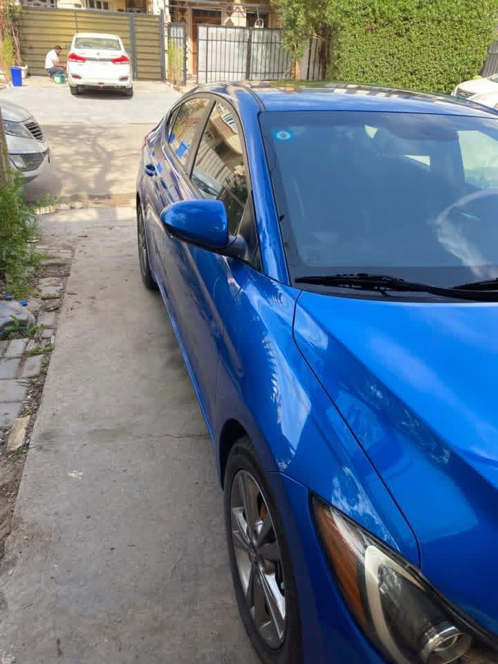 للبيـــــ2017ــــع
سلام عليكم 
النترا وارد امريكي 
ضرر جاملق خلفي باامريكا وبلعراق ضرر موجود بالسونار
الباقي كفاله
مكينه 2.0 
كيرAT
تبريد كامل  جديد
ماشيه 180ميل
3 مودات قياده
مثبت سرعه
شاشه لمس
تخم تاير جديد
صدر جديد
مقاعد قماش
جامه جديده خلفيه
باتري جديد

التفاصيل اكـــثر خاص 
او واتس اب***********
