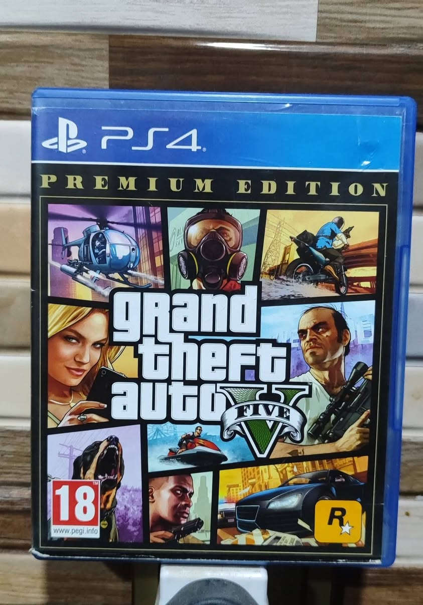 بلي 4 برو 1T تيرا اونلاين 
نضافه فوول مامفتوح شرط 
ويا قرص gta ويدات 2 نضيفات شحنهن يخبل 
السعر 270 وبي مجال قليل بيع مستعجل 👋
توصيل عندي محافضات 🚕


**إذا كنت صاحب هذا الإعلان وتريد حذفه لأي سبب، رجاءا أرسل رسالة إلى الدعم الفني**