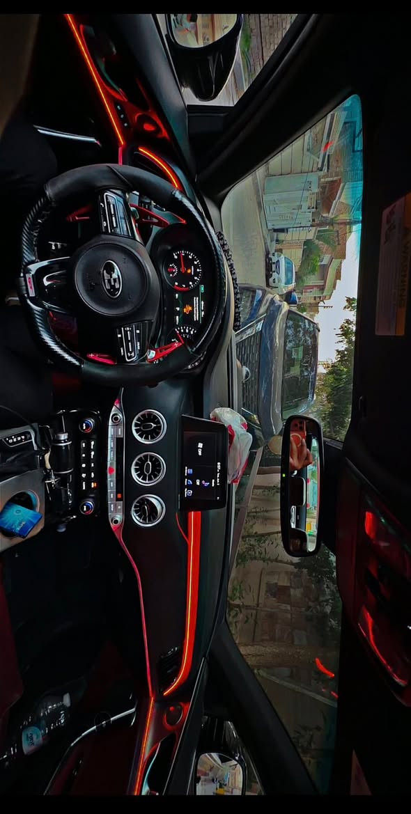 🔥 للبيع — ستنكر GT1 موديل 2020 🔥�فخامه + قوه + هيبه بطله بالطريق 🚘✨
إذا تدور على سياره رياضيه تلفت النظر وتجمع بين الأداء العالي والفخامه، هاي فرصتك 👌
▪️ GT1 فل مواصفات�▪️ محرك 6 سلندر Twin Turbo عزم خرافي 🔥�▪️ اوتوماتيك مع بدلات سرعه�▪️ ماشيه 82 ألف ميل�▪️ لون سمنتي مميز ونادر يخبل بالطبيعه 🤍�▪️ داخلية جلد فخمه جداً�▪️ شاشه كبيره + كامره + حساسات�▪️ بصمه وتشغيل ذكي�▪️ تبريد وتسخين مقاعد�▪️ رادار + مثبت سرعه�▪️ فتحه سقف بانوراما�▪️ انوار LED رياضيه�▪️ نظام صوت ممتاز
‎الإضافات:�✅ ستيرن سبورت حرف D�✅ إناره داخليه مرتبه وفخمه�✅ لحيه أماميه رياضيه تعطي شكل وهيبه
‎السياره مرتبه جداً واستعمال نظيف، والدفعه والأداء شي خرافي بالطريق 😮‍💨🔥
ملاحظه للمصداقيه:�بيها ضربه خفيفه بنفس مكان الحادث وارد وتم  

جاهزه للفحص من الصدام للصدام وما تحتاج أي صرف ✅
كفاله كير ومحرك وايرباك 
سعر تواصل على رقم ***********
