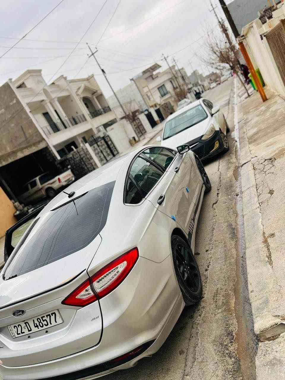 فورد فيو ژن .2016.مه كينه 2.5.
مه رغوب  بى تؤربو  ره قه موو سه نه وى نويه   ٦بارجه ى سبوغه  مواسه فات SE 
بريك به سمه  ته بريت مه ركه زى  ده بل گير  بى مه سره فه سه ياره كه   
 *********** أربيل, العراق
