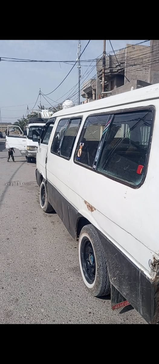 سلام عليكم مرخصت مدير كروب كيه 93 رقم احمر محرك بي بخار كير اكسن شواصي خير من الله عنوان ديالى سعر 13 بي مجال ***********
