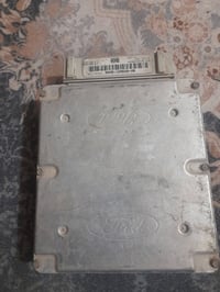 عندي هذا العقل مال فورد اسكوربيو( ٩٣ ) ٦سلندر (v) شغال للبيع اليحتاجة ...