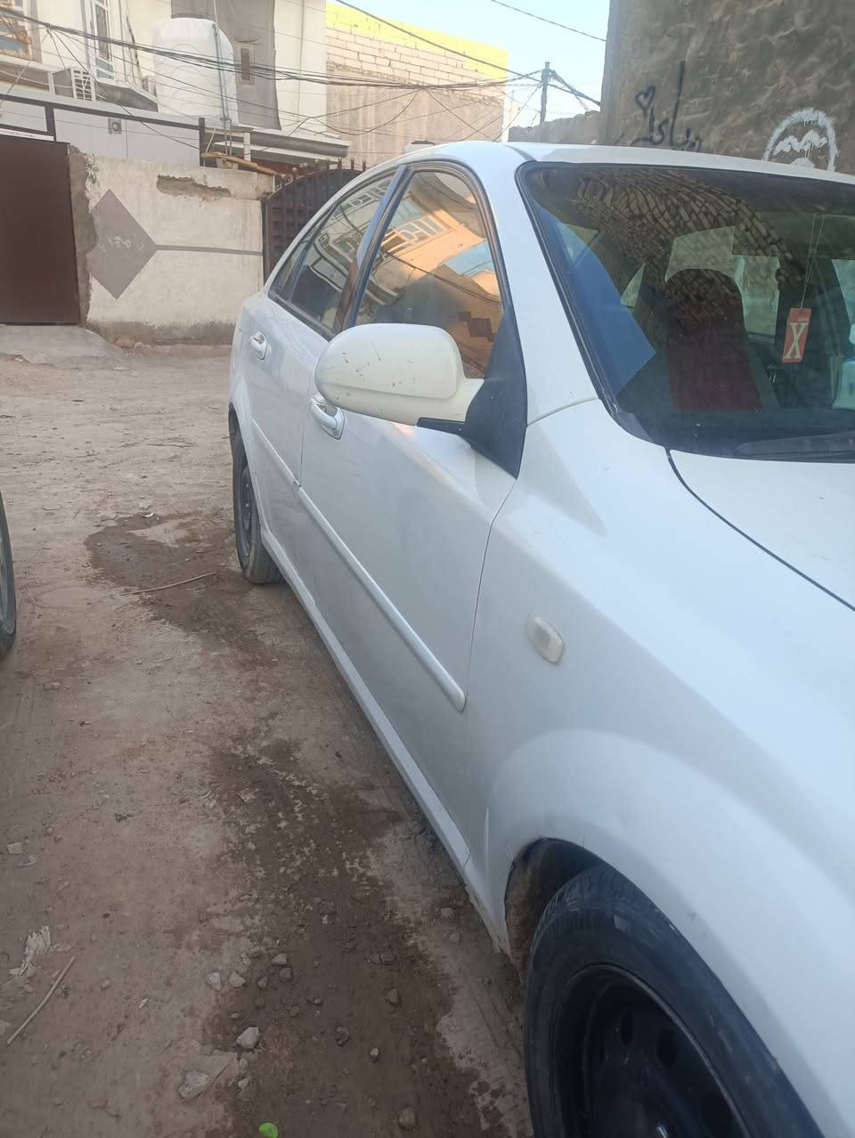 اللهم صل على محمد وال محمد 
السلام عليكم دايو لاستي اوبترا  موديل 2007 مابيها اي ضربة حداديتها نص وگير ومكينه جدد  تخم تاير جديد سنويتها اليوم انتهت صلاحيتها رقمها بغداد مداور كبل سعرها 57 ورقة 
مكانها بابل شارع الحسينية 
رقم الهاتف‏ ‪***********‬‏ 
‏
