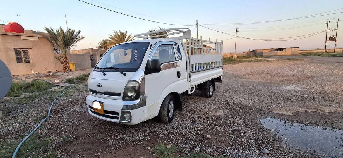 كيه حمل 2700 نثيه كفاله عامه من كولشي تبريد فول لا تنقيص ولاه تبخير رقم سلمانيه شرط التحويل موديل 2016 العنوان ديالى خانقين *********** السعر 125 وبي مجال

