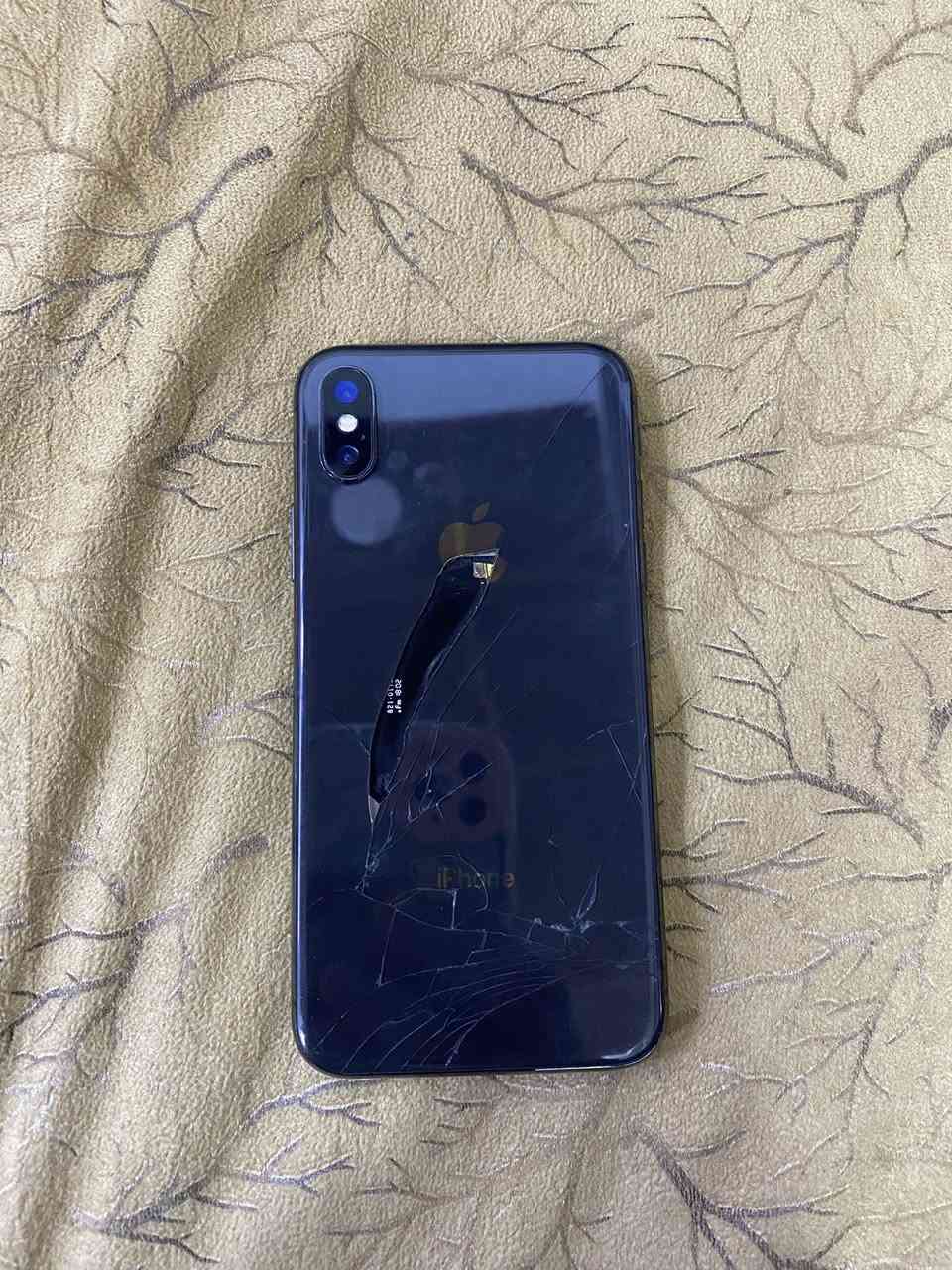 ايفون اكس للبيع ☝️
مبدل شاشا 
بطاريه66 🔋
و 256 كيكا
السعر 80 وبي مجال جهاز نضيف بس مجرد كسر بل ضهر فيس ايدي شغال ❤️


**إذا كنت صاحب هذا الإعلان وتريد حذفه لأي سبب، رجاءا أرسل رسالة إلى الدعم الفني**