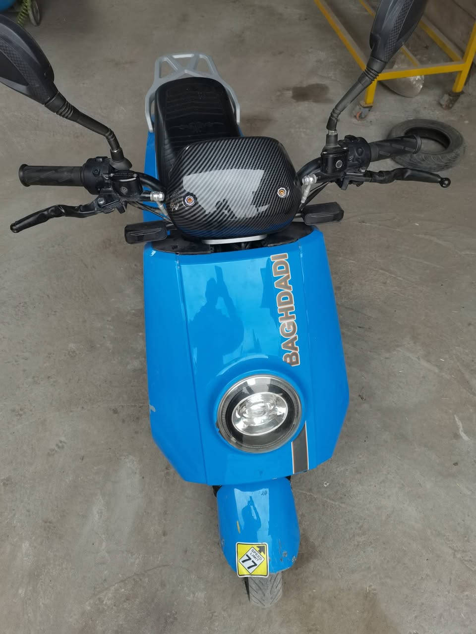 السلام عليكم دراجه شحن ست بطاريات مكاني بغداد البياع الشرطه الخامسه هاتف *********** سعر ٥٠٠ وبيه مجال
