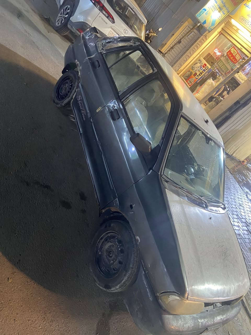 سلام عليكم للبيع سايبا مديل 2012 رقم صدامي خصوصي كير نضيف مكينه بداية بخار  كهربائيات شغاله صدر جديد بدن راعي اسكفل سرقه سنويه كارتونيه صاقطه ب 17 السعر 10 المكان بغداد الشعب ***********
