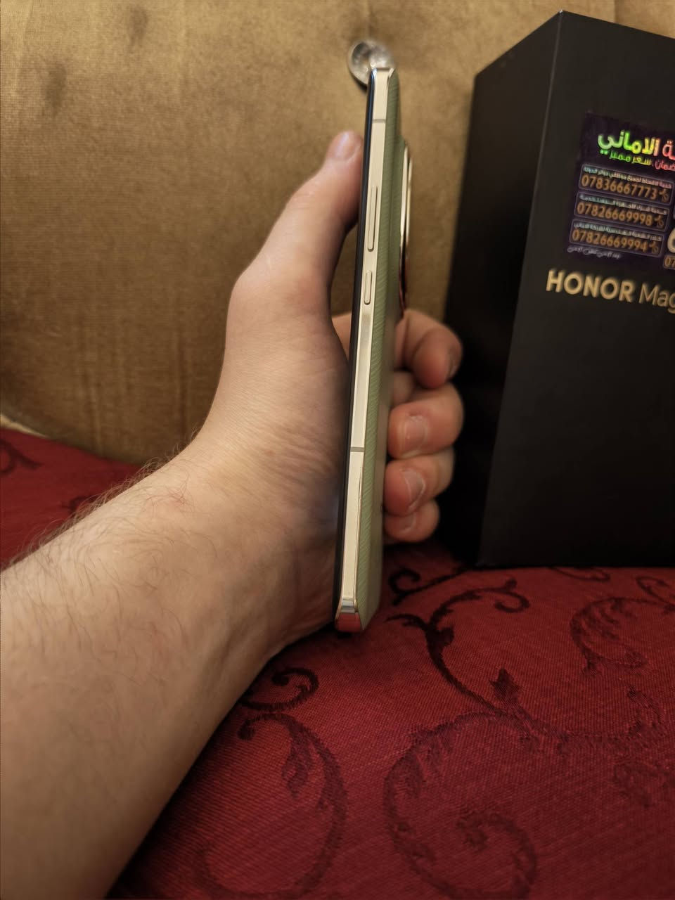 سلام عليكم للبيع او مراوس هونر ماجك 6 برو ذاكرة 512 عالمي لون مميز ملحقات كامل أخو الجديد نضافته 💯💯 مكفول دبل سيم كارت مكاني كربلاء توصيل موجود لجميع الموحافضات السعر 730 للتواصل عل رقم ***********
