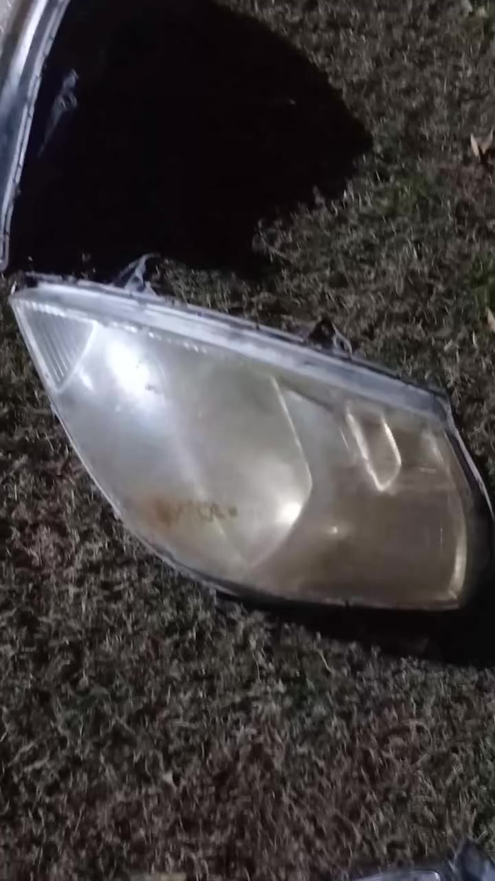 السلام عليكم هذن سعرهن اكو ب20 الف واكو ب15الف ولي مال الايت الجوه ب 5الاف المكان بابل الدبله للاستفسار الاتصال على الرقم ***********
