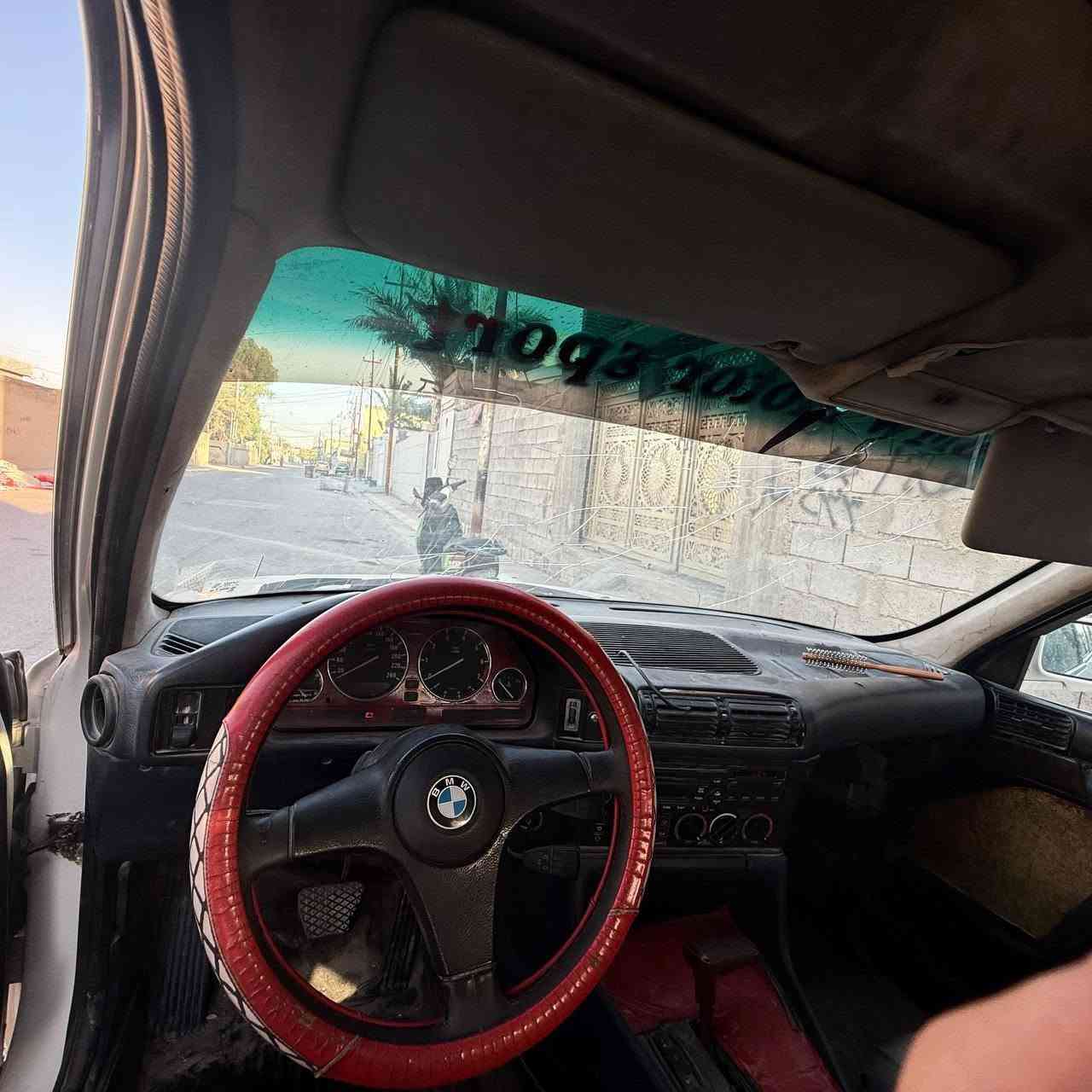 بي ام 520 وارد ياباني موديل 92 محرك مسكر وكير اوتو سياره وكاله
الموقع 📍: فلوجه.

السعر : 44 وقابل للتفاوض

الارقم ☎️ : ***********

