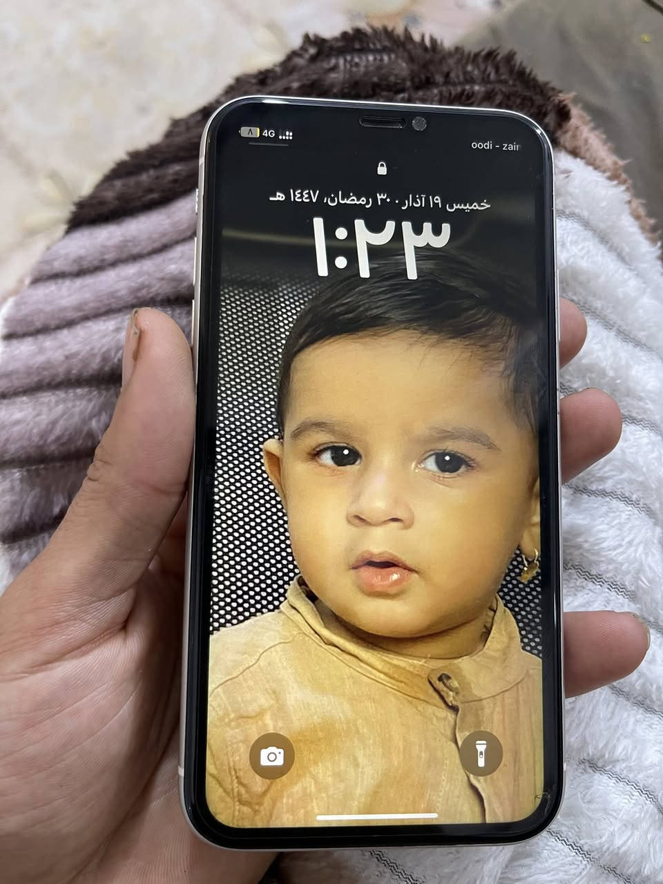 السلام عليكم ايفون 11 وتر برو جهاز مكفول ما طاب تصليح ملاحضة عندي بس لكامرة لزوم بيها هزة ذاكرة ١٢٨ دبل سيم كارت *********** لسعر ٣٠٠
