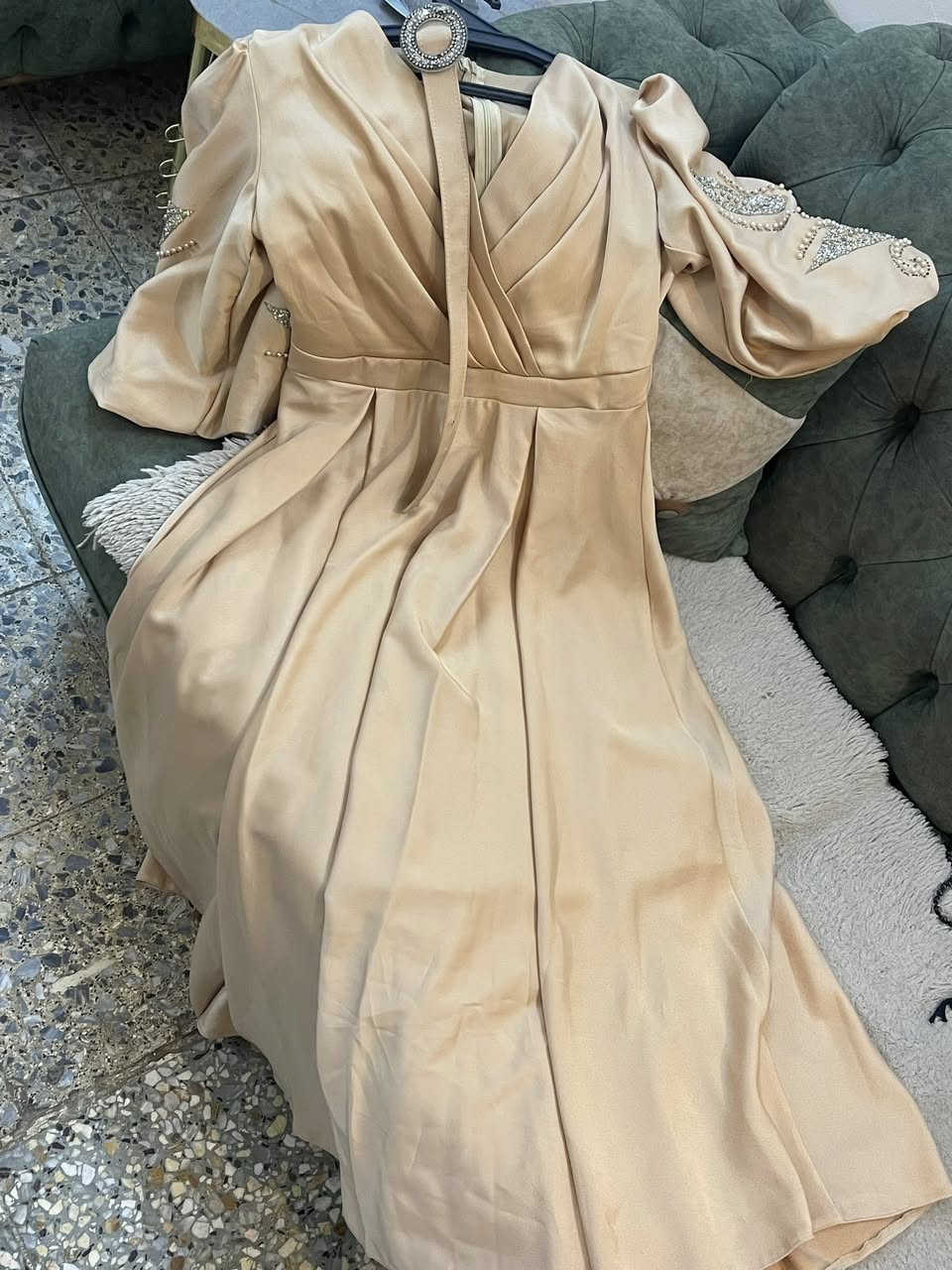 فساتين ملبوسات لبسه وحده قياس لبرونزي ٤٠ والفستقي ٤٤ السعر ٣٠ قفل الواحد


**إذا كنت صاحب هذا الإعلان وتريد حذفه لأي سبب، رجاءا أرسل رسالة إلى الدعم الفني**