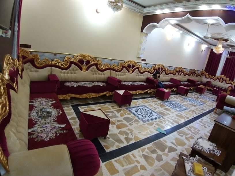 معمل أبو حسين الرمضاني الناصرية الشطرة شارع بني زيد مقابل مطعم الأمير سعر متر مغلف تركي اقل شي حسب نوعيه الخشب تريده انته موجود 100
موديل نص تاج راسي سعر 130
موديل تاج ملكي سعر 150
موديل تاج الخشب زان 160
هاي الاسعار تختلف حسب نوعيه الخشب تريده انته وبخدمتكم ***********
