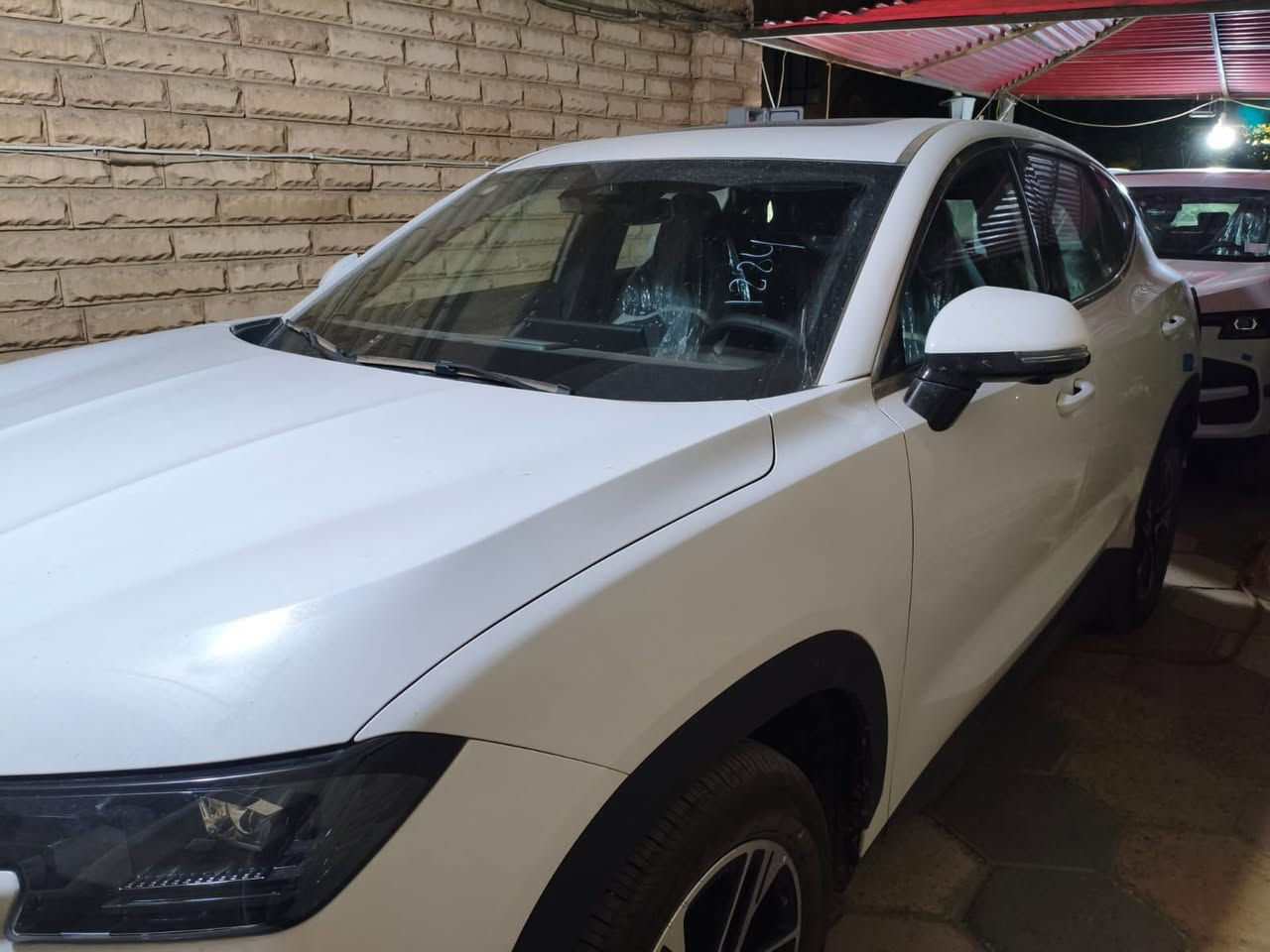 جيتور l6.               السعر 29500
بلكن هايبرد 2025 لون ابيض رقم بغداد باسمي ماشيه 1200 
 السكن ضمان هارلم 

***********

