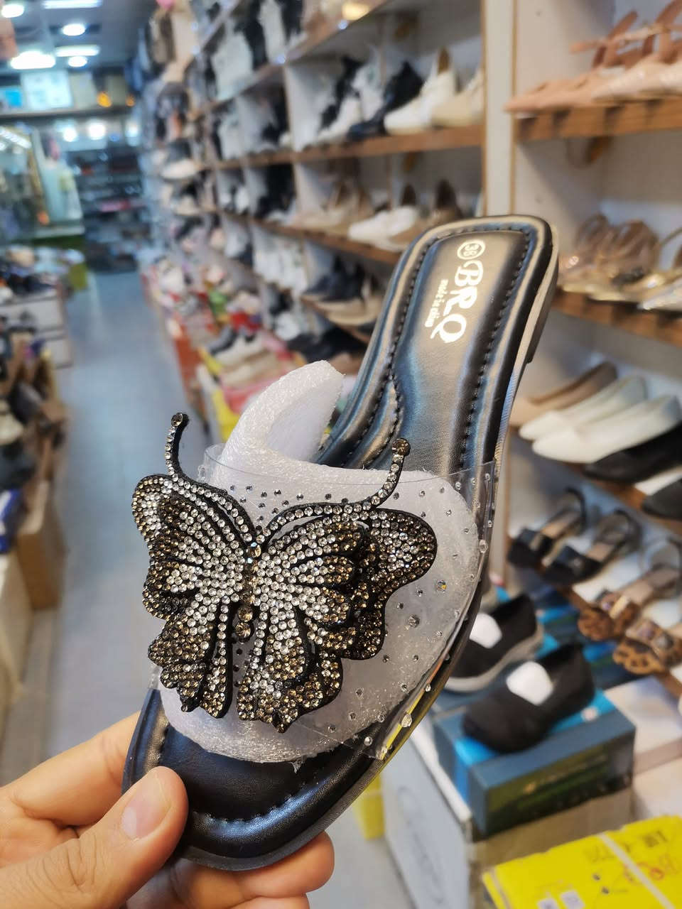 الموديلات يمنه وبس سلبر نسائي جديد موسم العيد ويانه غير اعجاب ومتابعه ليصلكم كل جديد واتساب *********** للحجز
