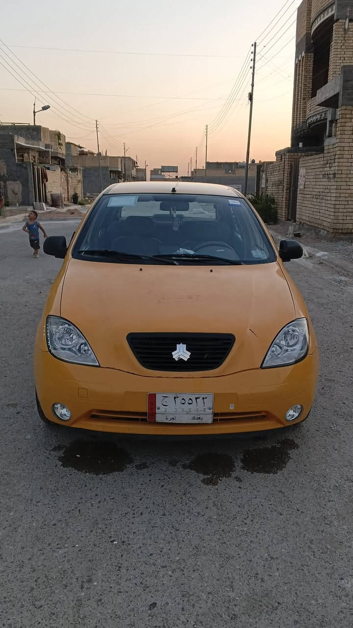 السلام عليكم بيع مستعجل
36 ورقه وبيها مجال بسيط 
***********
مكاني بغداد حي النصر
هيئه غرامات مصفره
طيبه 2015 بيها صبغ جاملغ عكس السايق مكينه وكير كفاله  تبريد ثلج حداديه ستوني شاده تخم تاير جديد ستوني شاده
