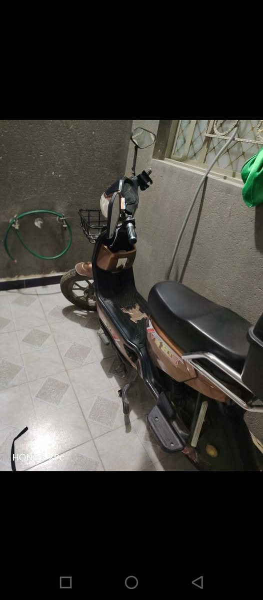 السلام عليكم دراجة شحن استعمال نضيف عل الشرط الدراجة نضيفة السعر اتصل عل هذا الرقم البطاريات جديدة عل الشرط ***********
