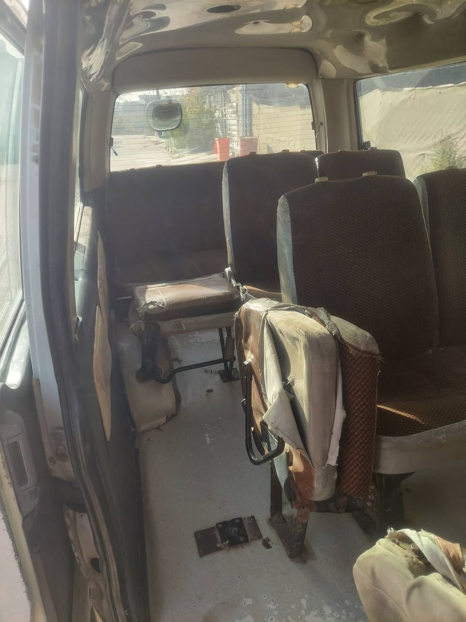 يا الله 
السلام عليكم السعر ٣٢ 
جمبي موصليه اج وان بأسم رعد عزت موديل ٢٠١٤ ماعليها إشارة حجز ولا غرامات مكفوله كير محرك كهربائيات تاير صدر كلها شغاله مال خبزه كبل للشارع مكاني بابل الإسكندرية جبله محاويل وين ماتريد تلكاني ***********
***********
