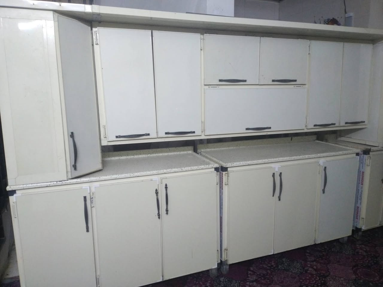 كاونتر تزكام مرمر ٤ قطع مابي ضرر اخو الجديد المنيوم
مكاني بغداد منطقة الرشاد ***********
