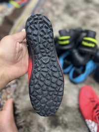 اديداس اصلي بالة  نظيف جدا  قياس 43وربع طول القدم 27ونص السعر 40 توصيل...