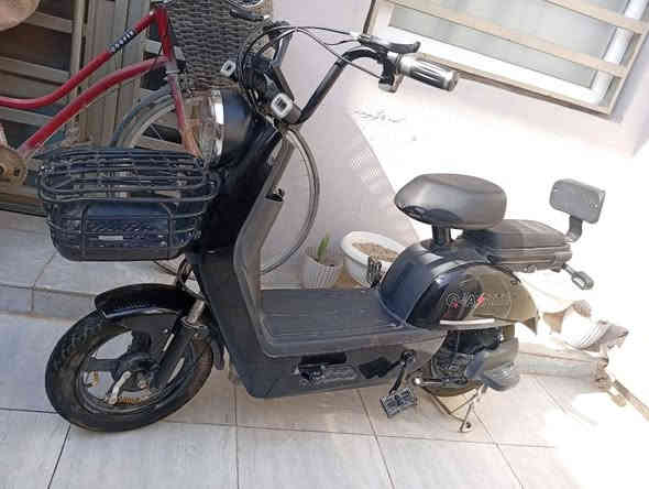 السلام عليكم دراجه شحن للبيع فول نضافه استخدام شهر فقط السعر ٢٧٥ مكاني حله اكرمين موبايل *********** شراي اتصل ما متواجد خاص
