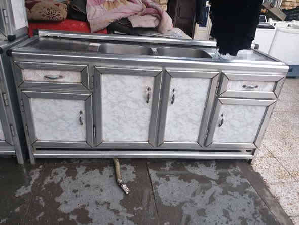 كاونتر مترين ونص وسنك متر وثمانين بيع ومراوس استفسار اكثر خاص او *********** عمارة
