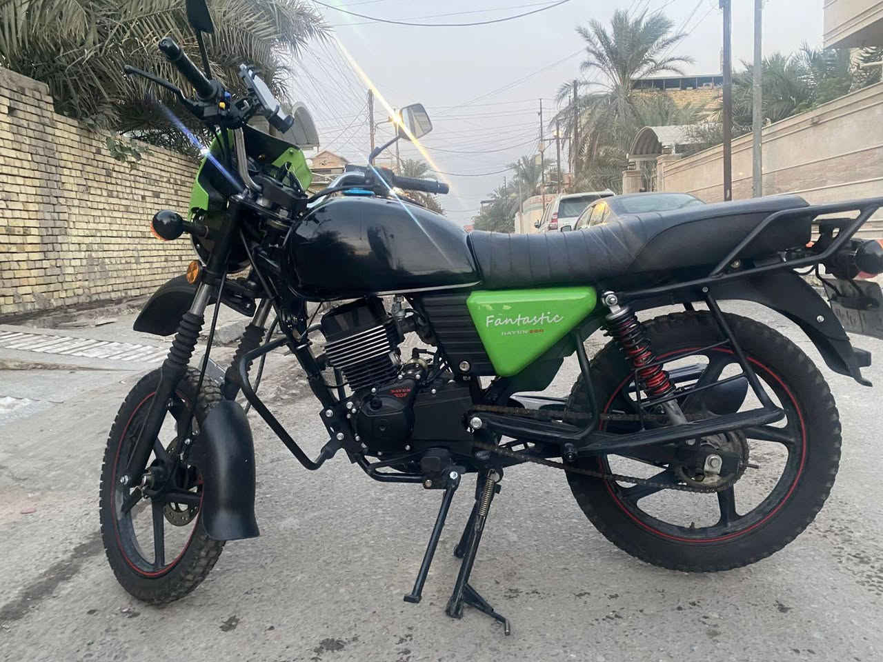 1 محرك ما مفتوح 
2 محركها ناعم 
3 الدراجه ماشيه بس الف كيلو 
4 الدهن مالها كله اصلي ابو ال18 الف اخلي
5  الكهربايات ما مبدل بيهن شي كله وكاله من التاير للسكان
6 سعرها بي مجال حك الجيه اذا تريدها راسلني الدراجه تريد اعتناء وواحد حريص عليها محركها قوي توصل سرعتها 150 
مقفوله ع 100 البصرة, العراق


**إذا كنت صاحب هذا الإعلان وتريد حذفه لأي سبب، رجاءا أرسل رسالة إلى الدعم الفني**