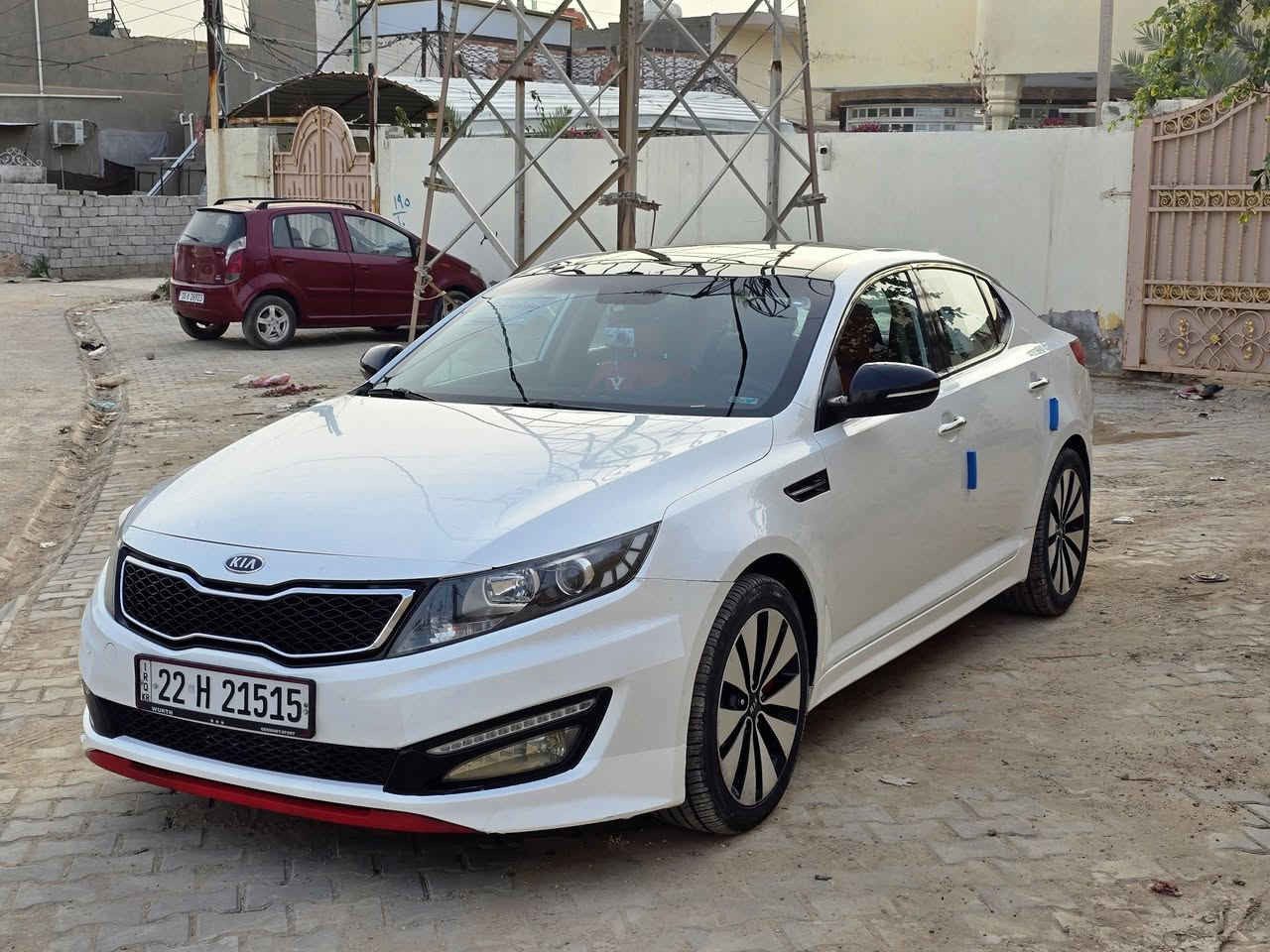 🚘 كيا أوبتيما 2012 — فول المواصفات 1/1 🚘

​لأصحاب الذوق والسيارات النظيفة، متوفرة الآن سيارة كيا أوبتيما موديل 2012  خليجي بحالة ممتازة جداً وجاهزة للاستخدام الفوري.

​✨ أهم المواصفات والمميزات:

​💎 المواصفات: فول مواصفات 1/1 للأخير (مفولة من كلشي).

​🛡️ الضمان: مكفولة كفالة عامة (شاصي، محرك، كير، وبدي. باتري جديد . حدادية امامية وخلفية جديدة .تايرات جديدة . تبريد ثلج ).

​⚙️ الوضعية: جاهزة من كلشي وما بيها أي نقص، دك سلف وسافر. محرك 2400@

​📄 الأوراق والثبوتيات:

​🏷️ الرقم: أربيل.

​💳 السنوية: باسمي (التحويل أو الوكالة مضمونة وجاهزة).

​📍 تفاصيل السعر والموقع:

​📌 العنوان: القادسية - الديوانية.

​💰 السعر: 140 ورقة ($14,000) وبيها مجال قليل للجادين.

​📞 للتواصل والاستفسار:

​للجادين بالشراء، يرجى الاتصال مباشرة على الرقم:

📱 ***********

 ملاحضة / اعتذر عن الرد ع الرسائل اتصل واخليك ع راسي ياحبيبي @
