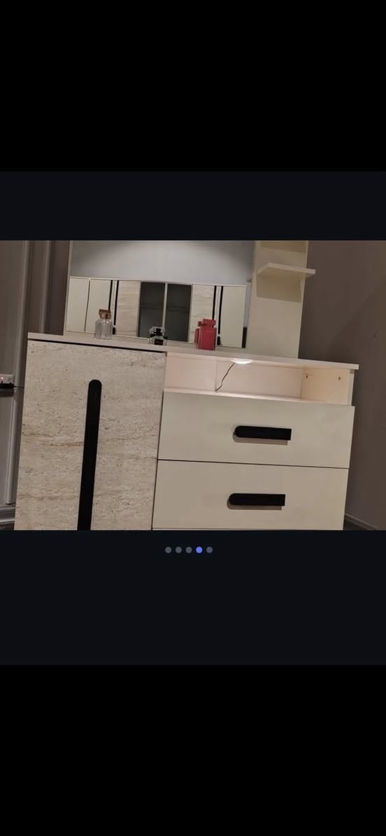 غرفه نوم تركي متكونه من٩ قطع مستخدمه قليل بيها كسره بلكنتور بسيطه تتصلح  ماخذها بمليون و٢٠٠ رايدها ب ٩٠٠ وبيها مجال  واتساب
783 889 6678


**إذا كنت صاحب هذا الإعلان وتريد حذفه لأي سبب، رجاءا أرسل رسالة إلى الدعم الفني**