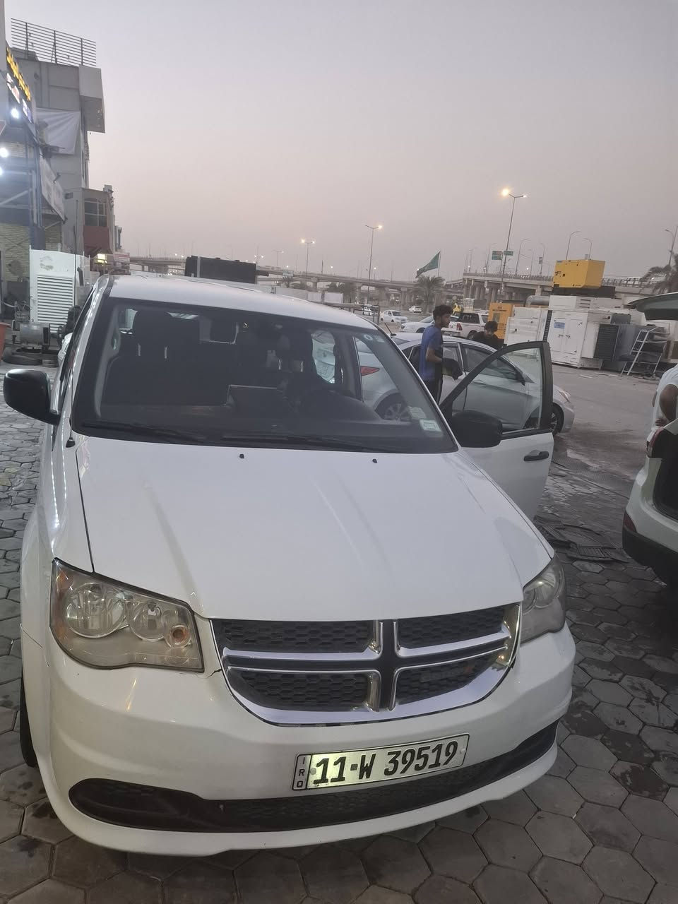 دوج كرفان(2019 )حادث درامية فقط يرباك طاك سيارة حلوة ماشيه ٦٣ قابلة للزيادة سعر ١٨٠ مع المجال


**إذا كنت صاحب هذا الإعلان وتريد حذفه لأي سبب، رجاءا أرسل رسالة إلى الدعم الفني**