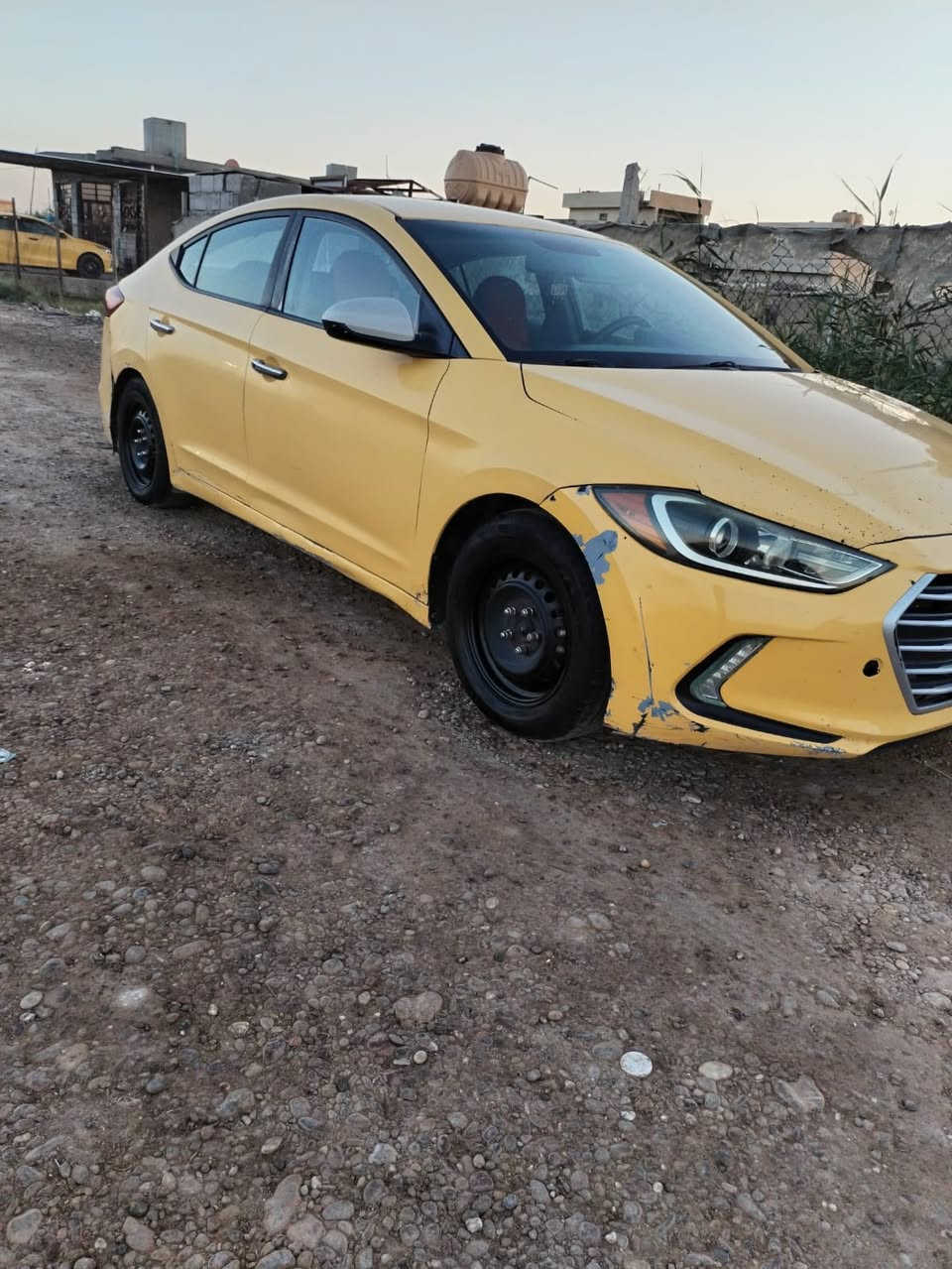 السلام عليكم النتره موديل ١٧ سياره جاهزه مكينه كير منضومت غاز.   بسمنه السنويه مصفره هيئه وغرامات  مراوس ب النتره مقدس موديل ٩  او ١٠ او ١١ تكسي حسب القناعه لطرفين رقم لهاتف ***********
