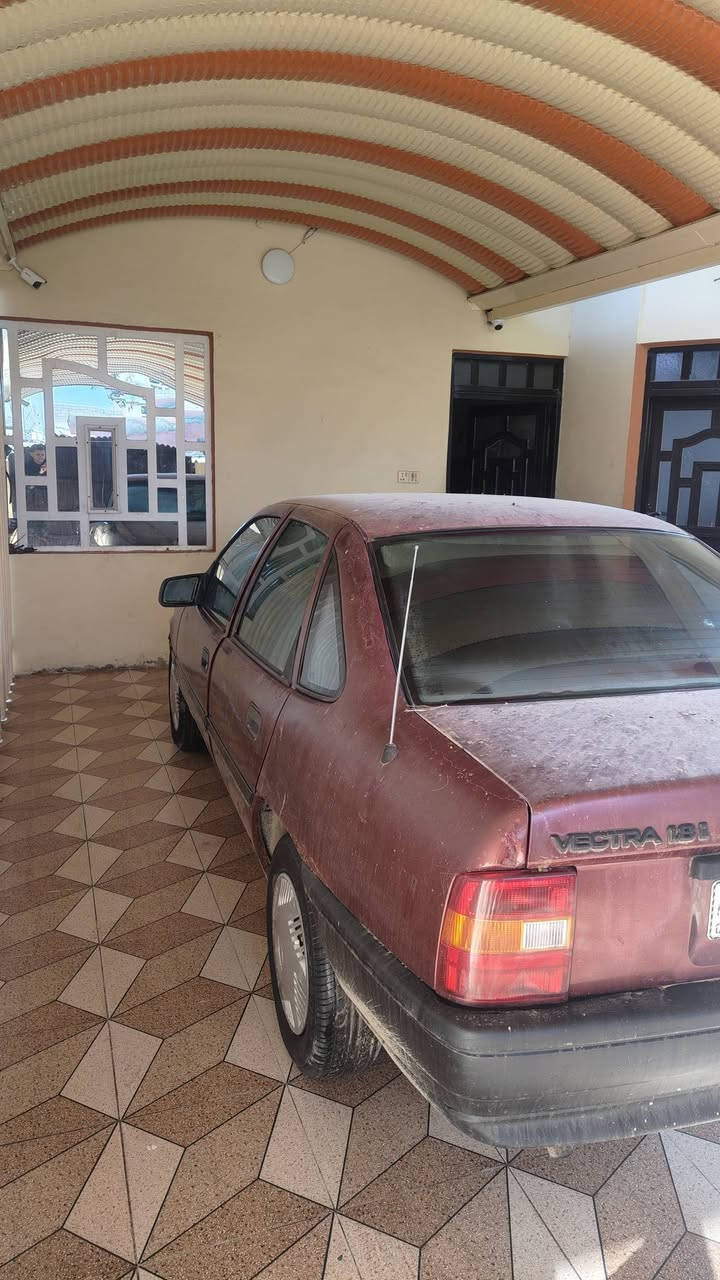 فكترا حجم 18 موديل 92 بدون صبغ وبدون ضرر دواير مامصلح محرك جديد مال كصة  طخم خلفي وامامي كلو جديد 4 اطارات جدد باتري جديد هزة وسنوية جديد لغاية 2030 بسمي وبيها كابون بنزين ابيع بل فقد وبل نقد  ؛ ملاحضة السقف مشرح عقجين  فقط   والموشراي لايتصل رجائاً العنون موصل  برطلة  الهاتف ***********   *********** غير متواجد عل فيس
