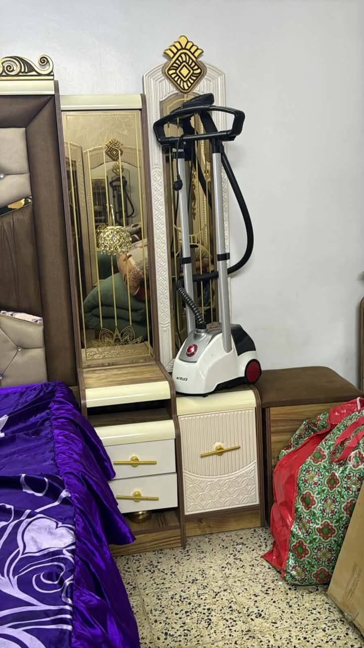 بل كريعات عنوان 
سعره 850.قفل 
@إشارة


**إذا كنت صاحب هذا الإعلان وتريد حذفه لأي سبب، رجاءا أرسل رسالة إلى الدعم الفني**