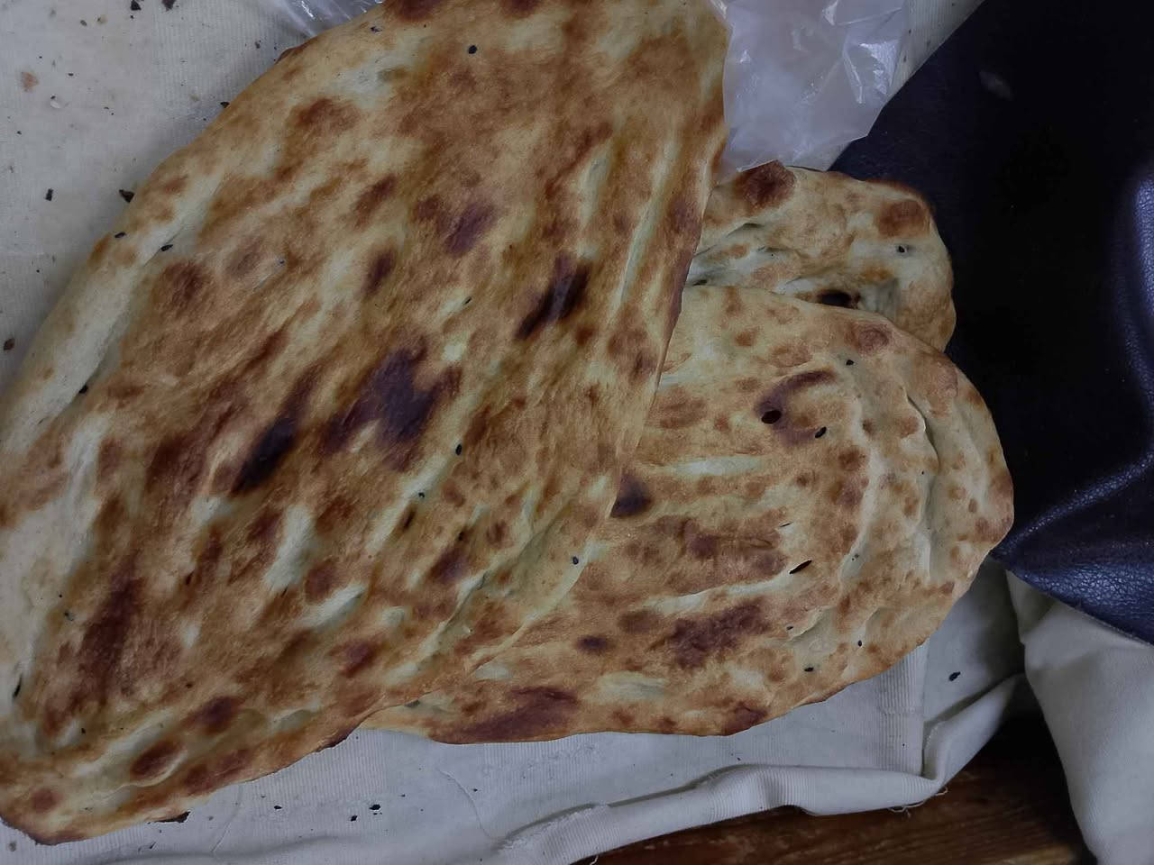 فڕنی کولێرە و نان بۆ نرخ 
پەیوەندی بکەن بە ژمارە تەلەفۆنی 
***********
شوێن... سلێمانی السليمانية, العراق
