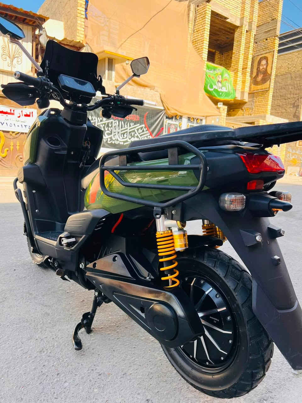 سلام عليكم ورحمه الله وبركاتو 
دراجه شحن نوع اباتشي GT 2025
ملف 2500 عدد البطاريات 6كبار  
عدد النمر 1.2.3.Rمع الS نضام البك 
 اشاره دبل اشاره عالي ناصي 
دراجه ماشي شي قليل تاير جبلي دبل سويج السعر مليون و50 بيه مجال جدا بسيط مكاني بغداد الزعفرانيه ***********
