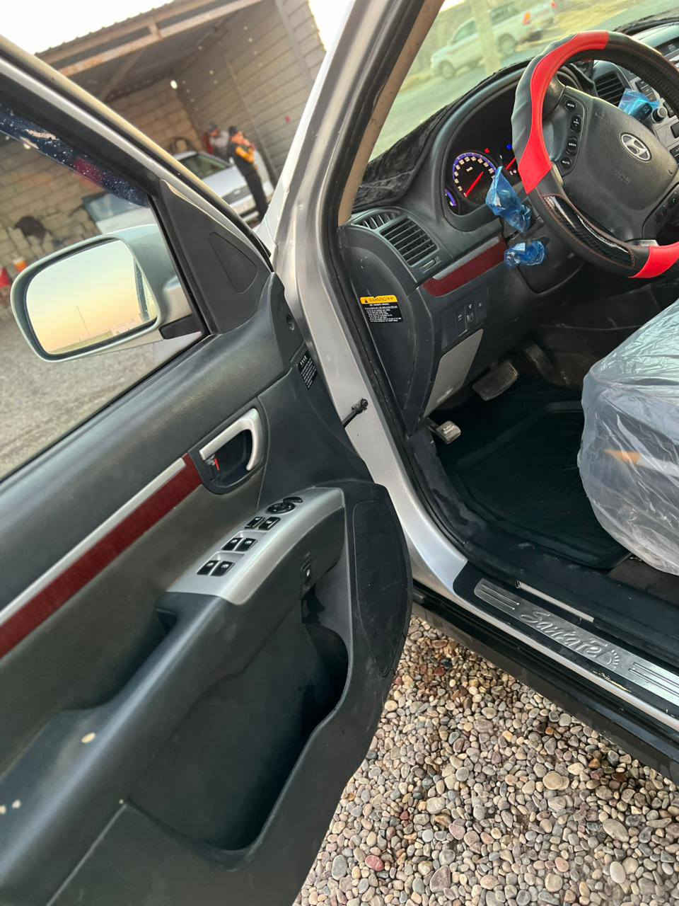 السلام عليكم للبيع سنتافي موديل 10 محرك گاز شرط گير صدر تايرات كلو جديد تدفئه تبريد مال جناي الاتصال على الرقم ***********
